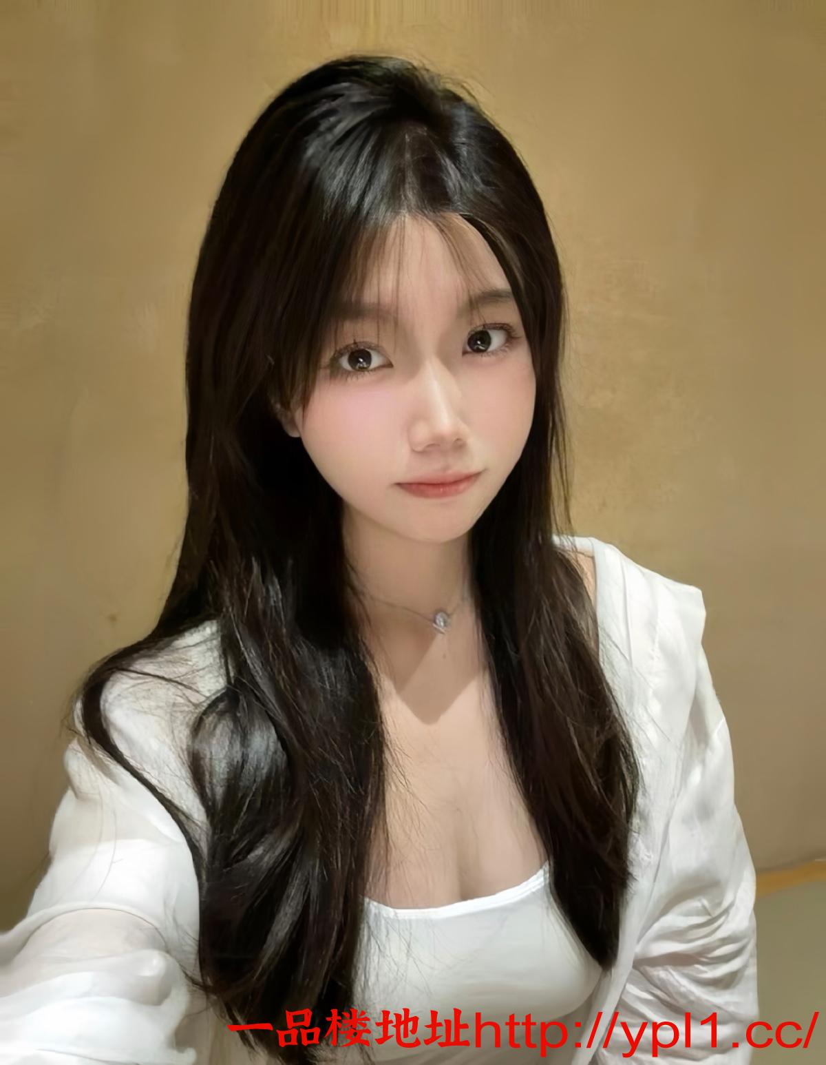 巨乳大翘臀 经常健身一枚 好紧好润 吵甜口