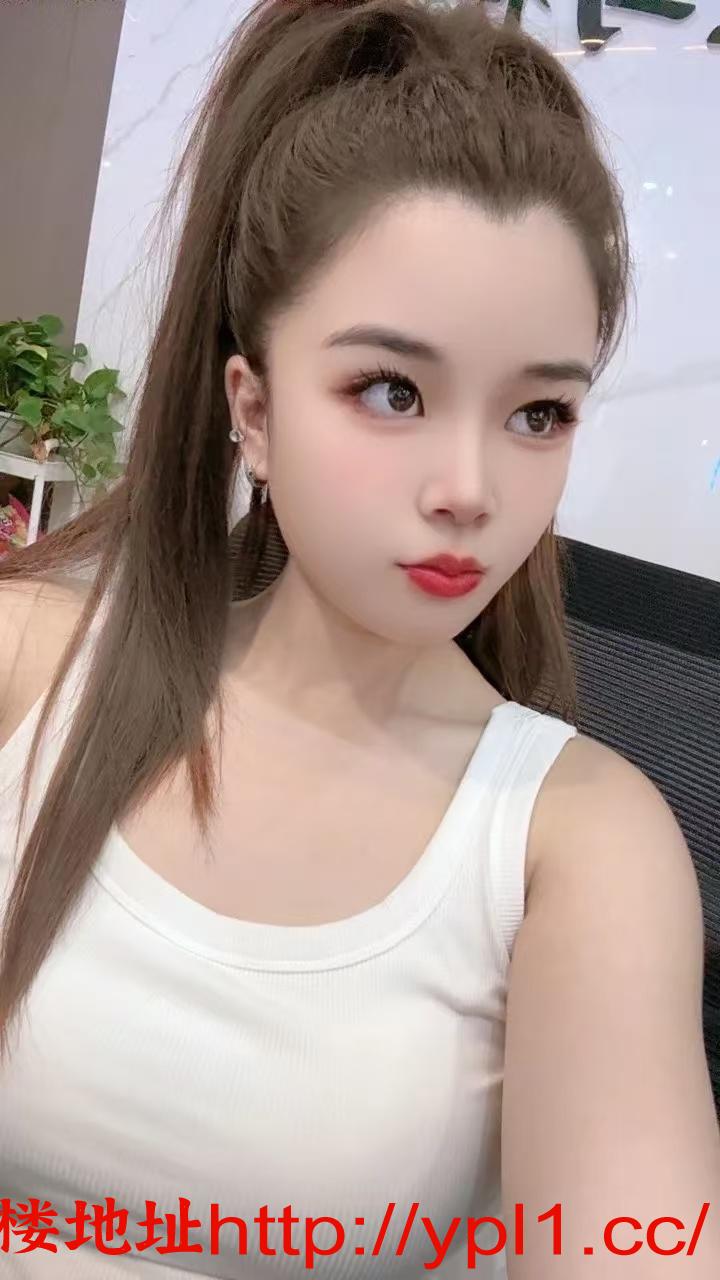 韵味十足兼职小妹妹