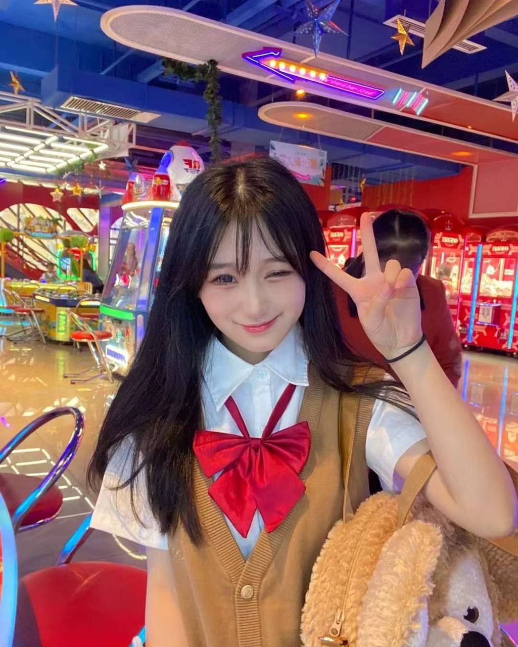 极品大一学妹逼逼超级粉嫩活好水多