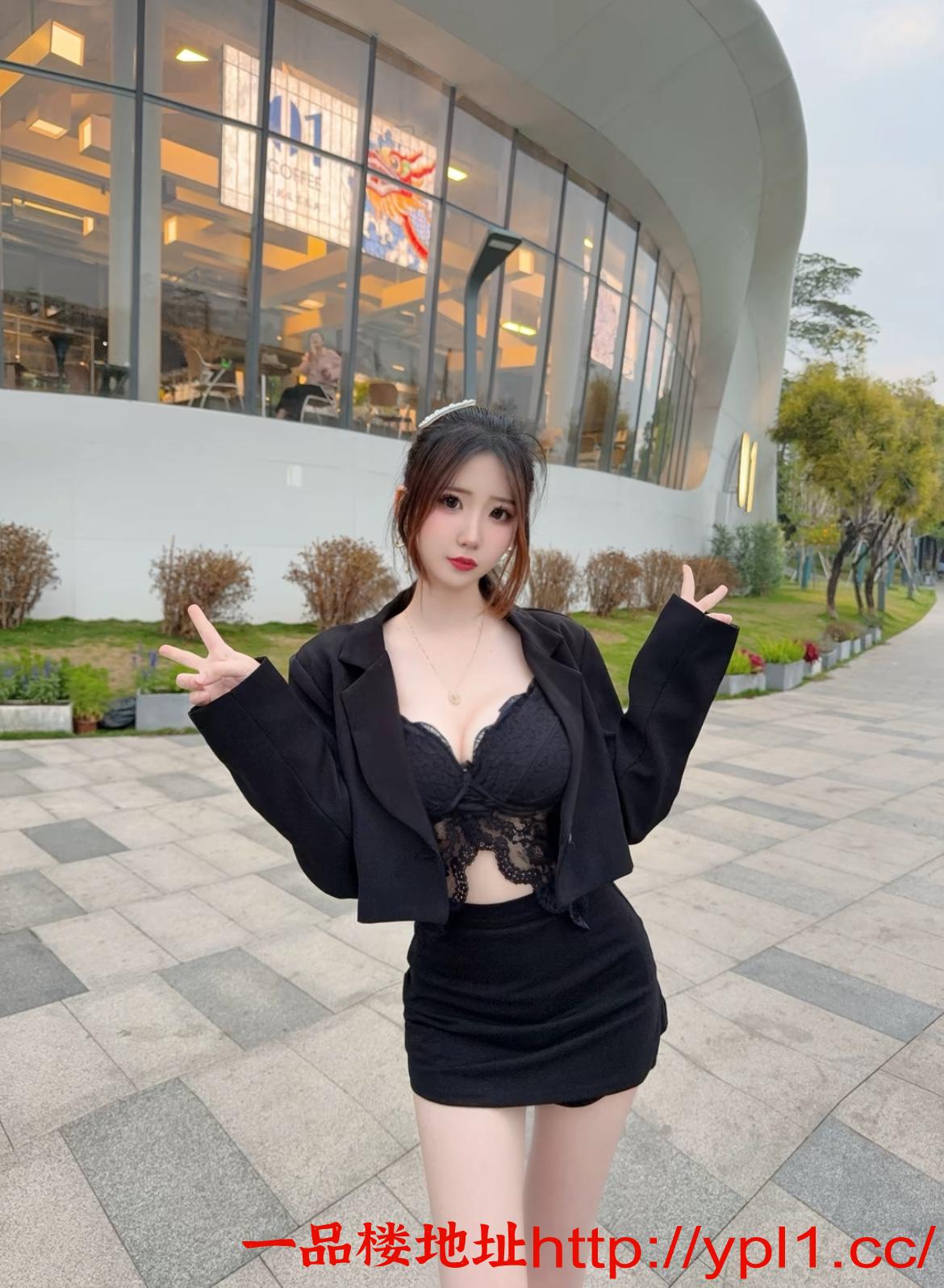 一个极品妹妹，逼紧水多，叫床杠杠的！