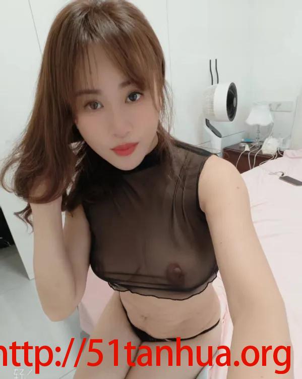 大奶甜甜